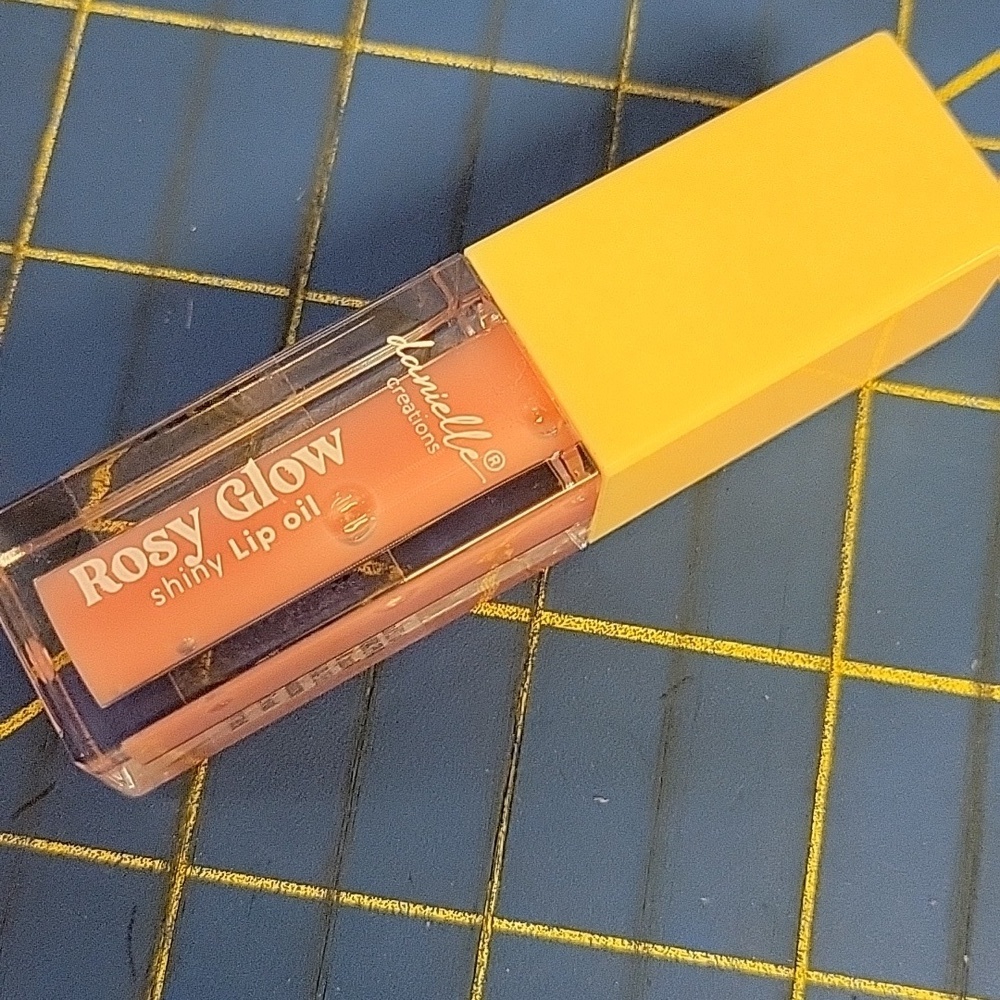 Rosy Glow Shiny Lip Oil by Danielle Creations New 4ml